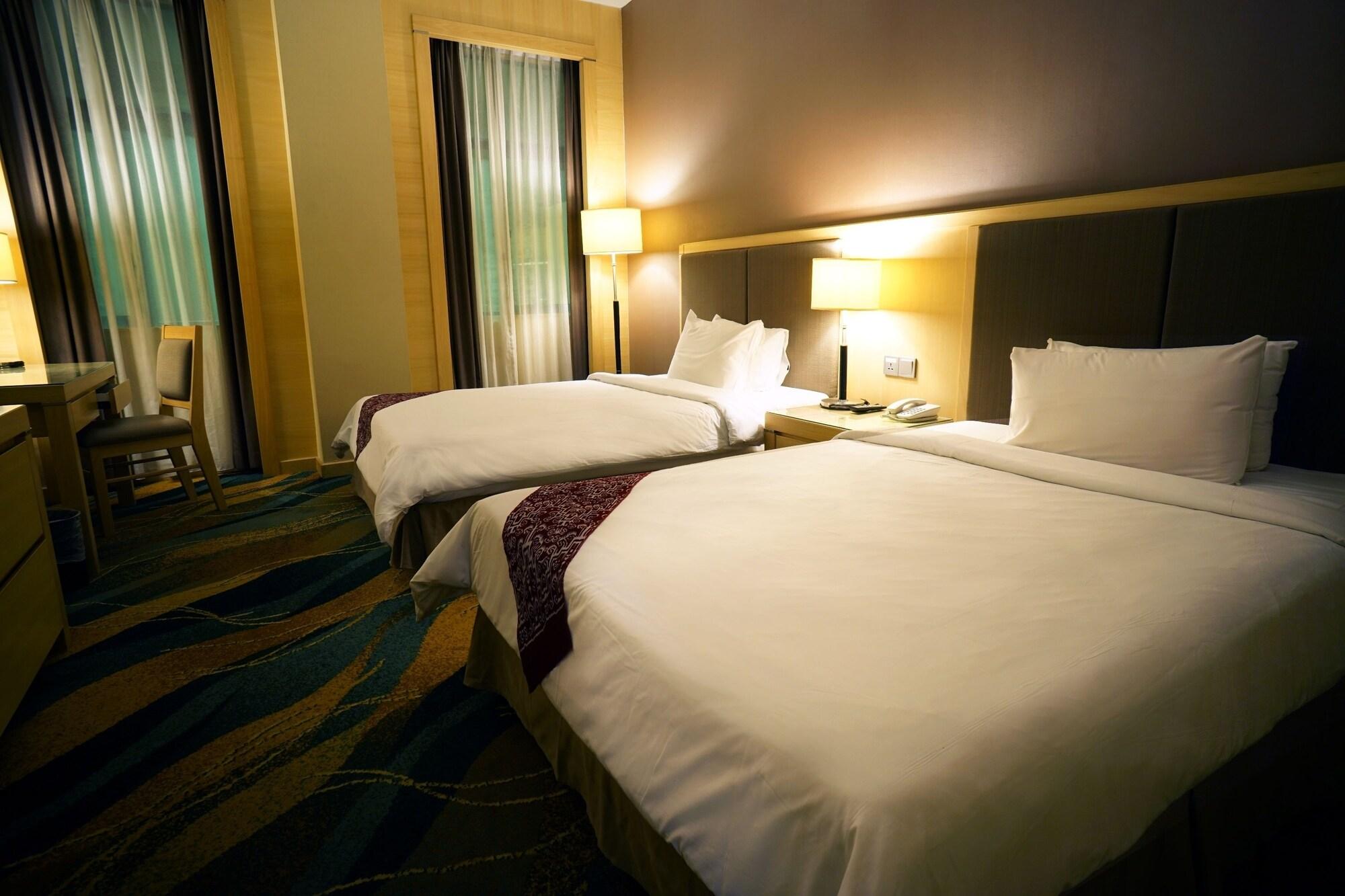 Imperial Palace Hotel Miri Eksteriør bilde