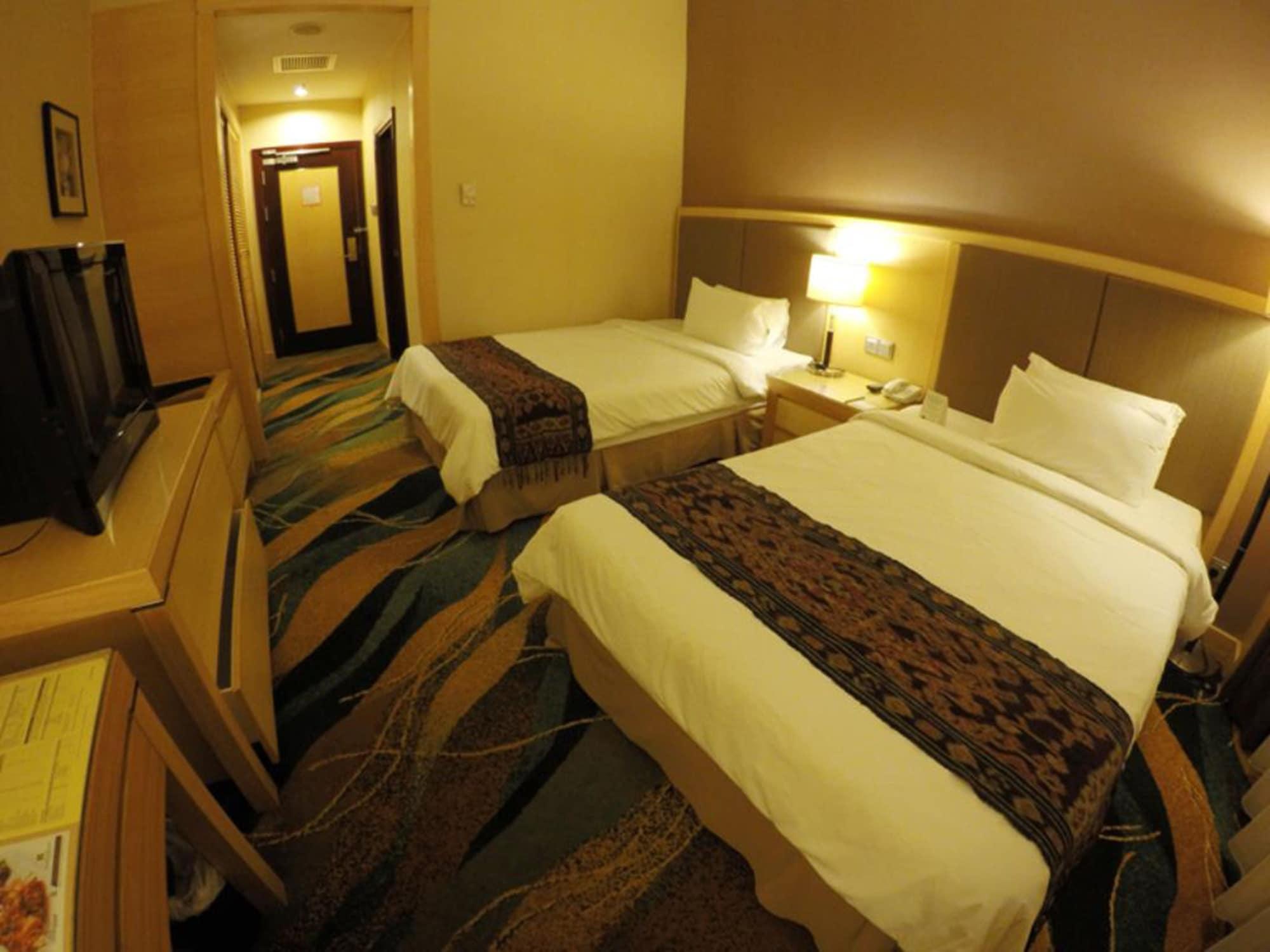 Imperial Palace Hotel Miri Eksteriør bilde