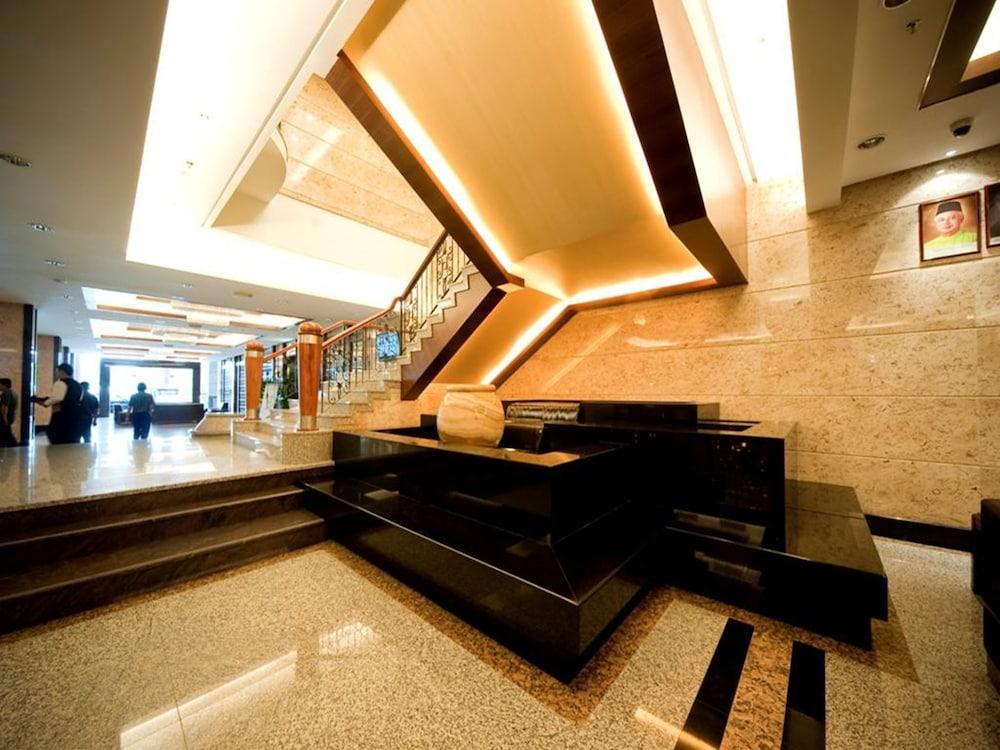 Imperial Palace Hotel Miri Eksteriør bilde
