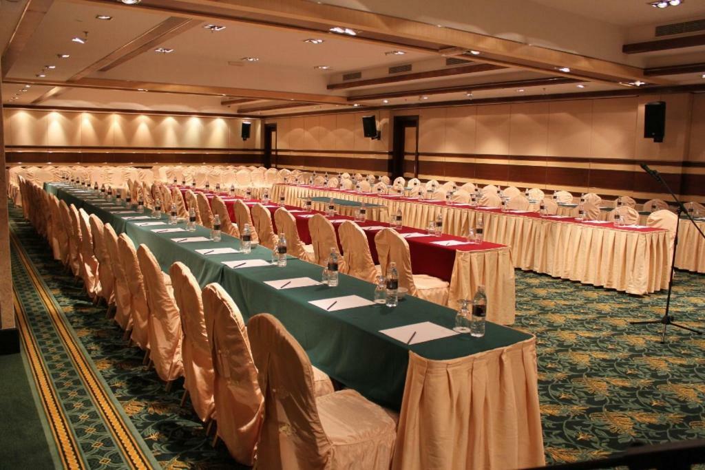 Imperial Palace Hotel Miri Eksteriør bilde